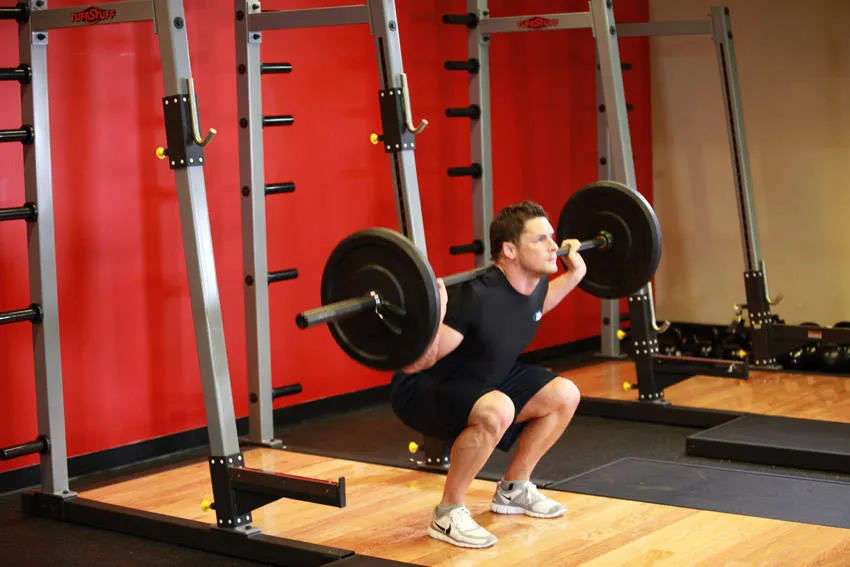 Barbell squat: start and finish positions