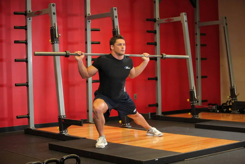 Barbell side split squat: start and finish positions