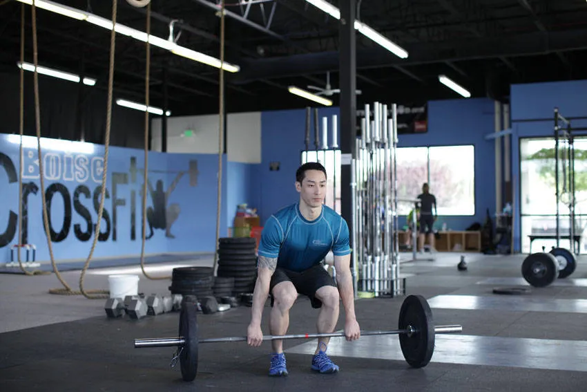 Clean and press: start and finish positions