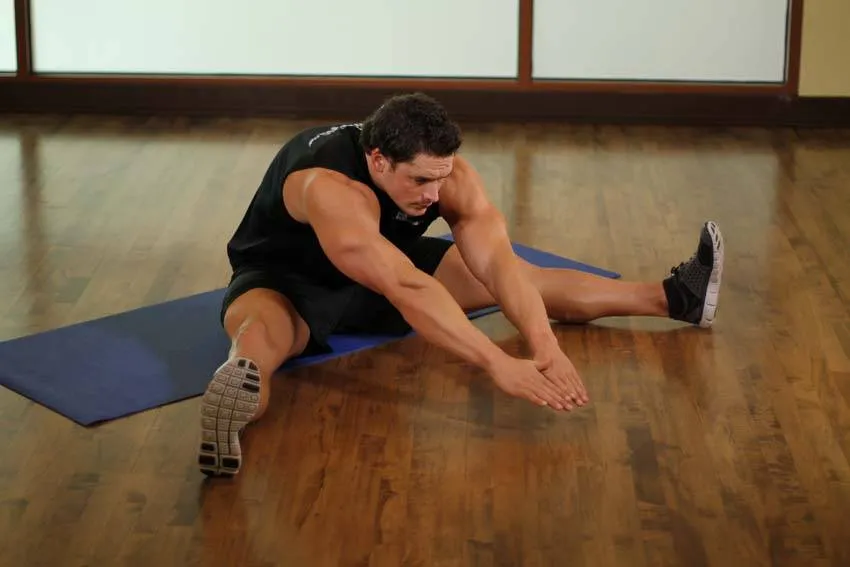 Seated straddle fold: start and finish positions