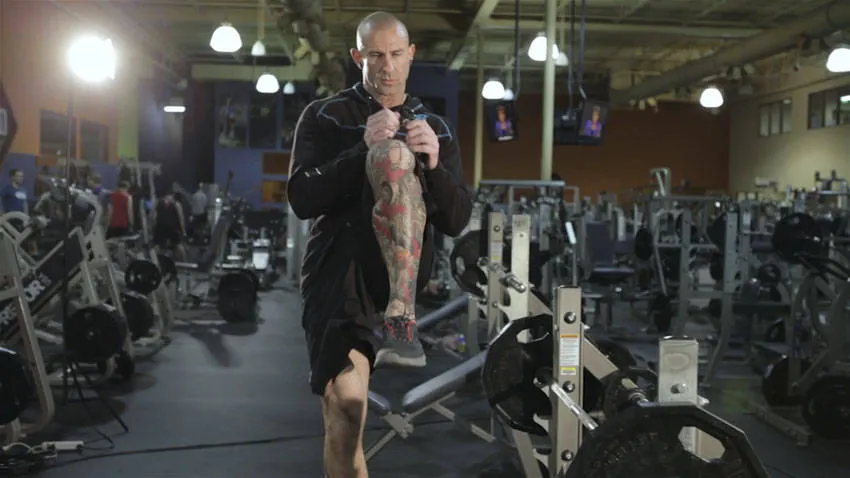 Step-up knee raise: start and finish positions