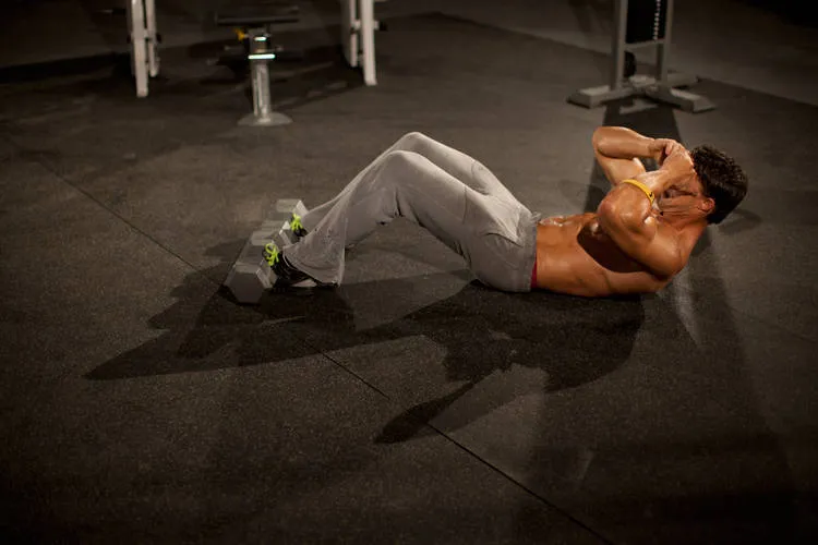 Three-quarter sit-up: start and finish positions