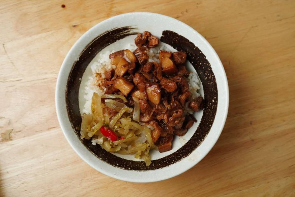 Pork rice bowl